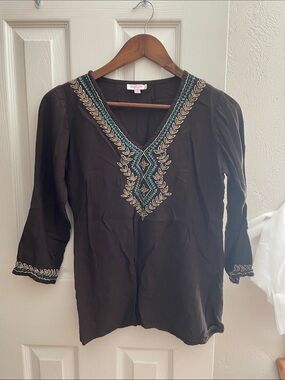 Brown Embroidered QuarterSleeve Blouse